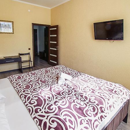 Mini Hotel Bereket Dip Астана Экстерьер фото