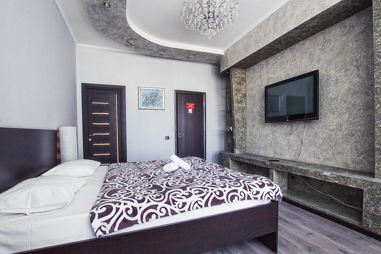 Mini Hotel Bereket Dip Астана Экстерьер фото